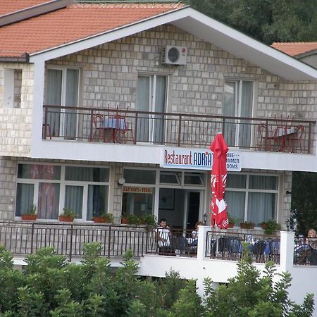 Guest House & Restaurant Adriatic Klek Kültér fotó