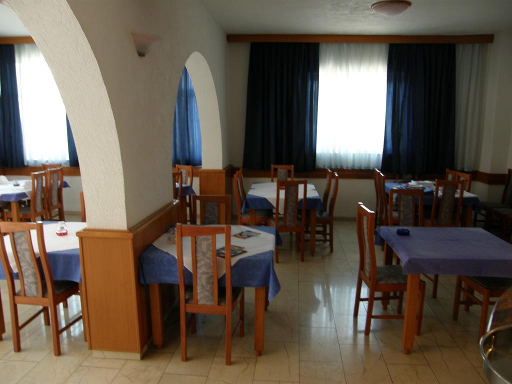 Guest House & Restaurant Adriatic Klek Kültér fotó
